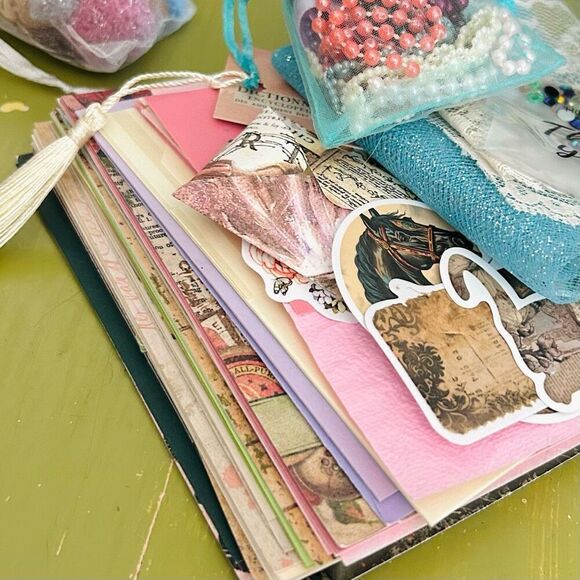 Vintage Victorian Nouveau Themed Multi-purpose Art Junk Journal Scrapbook Craft - Picture 4 of 5